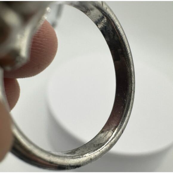 Christian Dior Germany vintage rhodium plated green clear rhinestones ring 6.5 - Picture 8 of 8